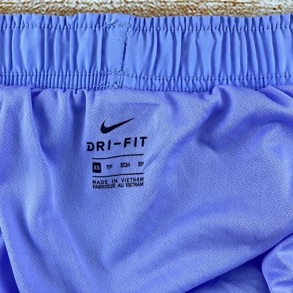 Nike Tie Dyed Active Shorts - Picture 6 of 9